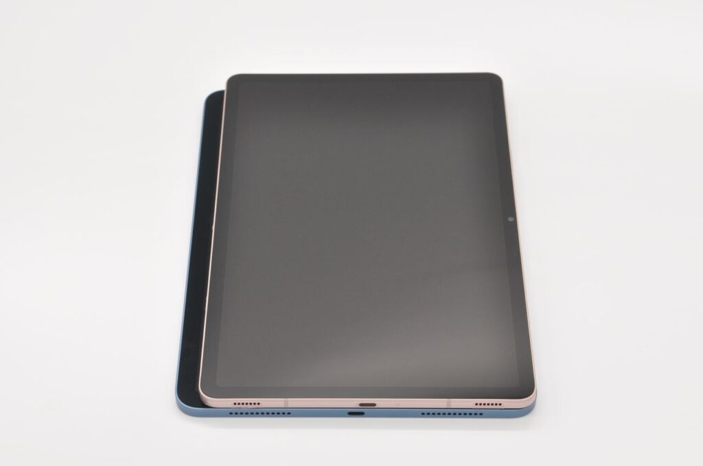 갤럭시탭 S8 SM-X700 11인치 화면 크기 아이패드와 비교 