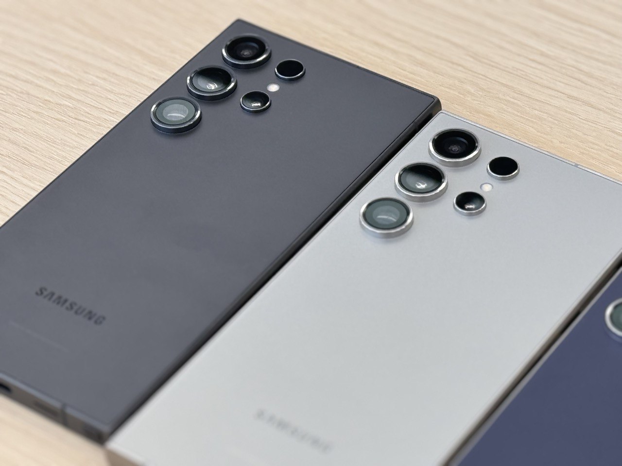 갤럭시 S24 울트라 자급제 실물 색상과 크기, 사전예약 혜택 정리 갤럭시 S24 울트라 자급제 실물 색상과 크기, 사전예약 혜택 정리