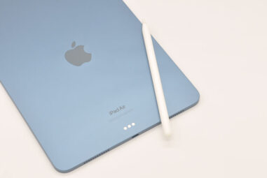 아이패드 에어 5세대 블루 색상 언박싱 및 크기 비교 후기